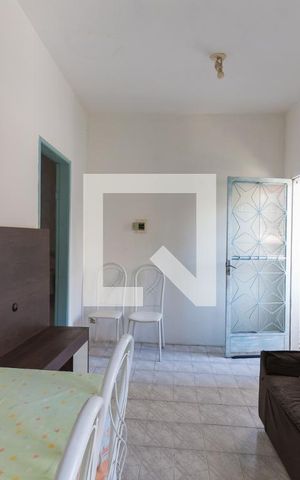 Casa para alugar com 50m², 1 quarto e sem vaga Casa para alugar com 50m², 1 quarto e sem vagaSala