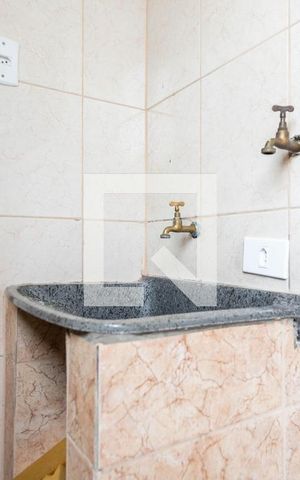 Casa para alugar com 30m², 1 quarto e sem vaga Casa para alugar com 30m², 1 quarto e sem vagaÁrea de ServiçoÁrea de Serviço