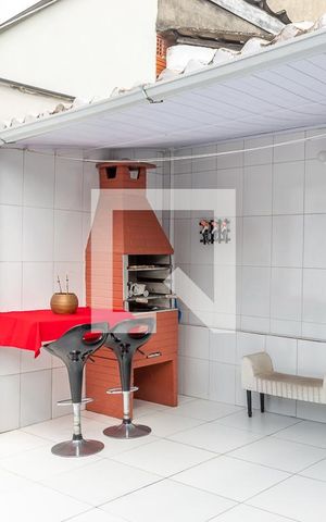 Casa à venda com 175m², 2 quartos e 2 vagas Casa à venda com 175m², 2 quartos e 2 vagasÁrea de Serviço