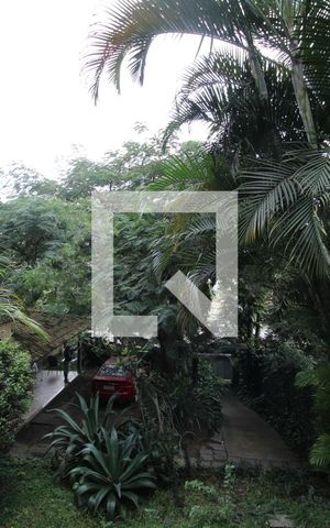 Casa à venda com 240m², 4 quartos e 4 vagasVista - Quarto 1