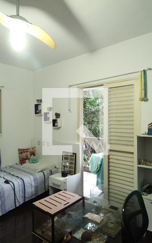 Casa à venda com 240m², 4 quartos e 4 vagasQuarto 3