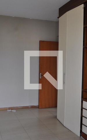 Apartamento à venda com 98m², 3 quartos e 1 vagaQuarto 2 - Armários
