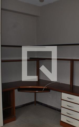 Apartamento à venda com 98m², 3 quartos e 1 vagaQuarto 2 - Armários