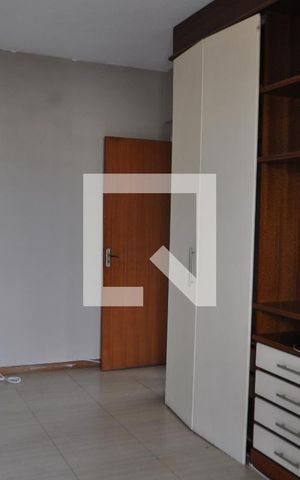 Apartamento à venda com 98m², 3 quartos e 1 vagaQuarto 2 - Armários