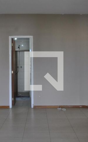 Apartamento à venda com 98m², 3 quartos e 1 vagaQuarto 2 - Armários