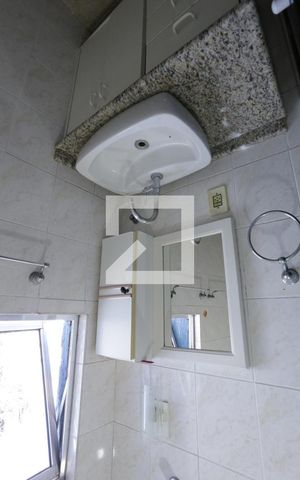 Casa de condomínio à venda com 100m², 3 quartos e 2 vagasBanheiro