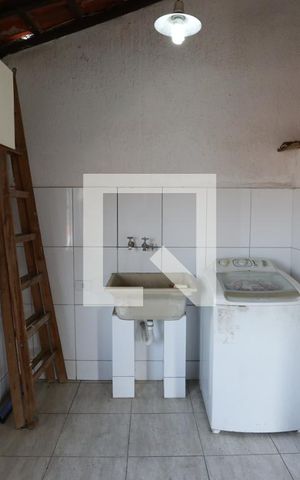 Casa de condomínio à venda com 100m², 3 quartos e 2 vagasÁrea de Serviço