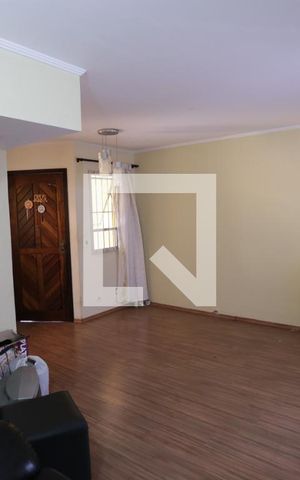 Casa de condomínio à venda com 100m², 3 quartos e 2 vagasSala