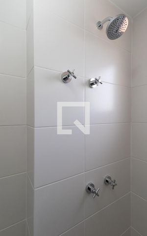 Apartamento à venda com 194m², 4 quartos e 2 vagasBanheiro da Suíte