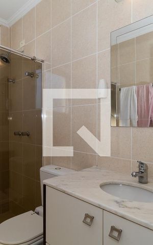 Casa de condomínio à venda com 150m², 4 quartos e 6 vagasBanheiro da Suíte