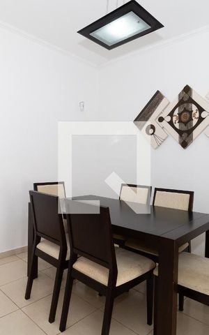 Casa de condomínio à venda com 150m², 4 quartos e 6 vagasSala de Jantar