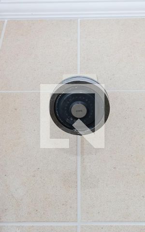 Casa de condomínio à venda com 150m², 4 quartos e 6 vagasBanheiro da Suíte