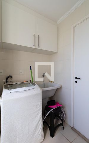 Casa de condomínio à venda com 150m², 4 quartos e 6 vagasÁrea de Serviço