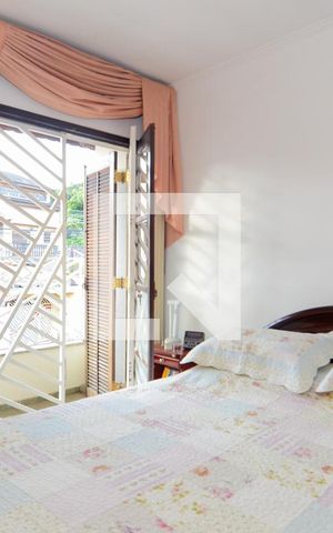 Casa para alugar com 165m², 3 quartos e 2 vagasQuarto 3 - Suíte