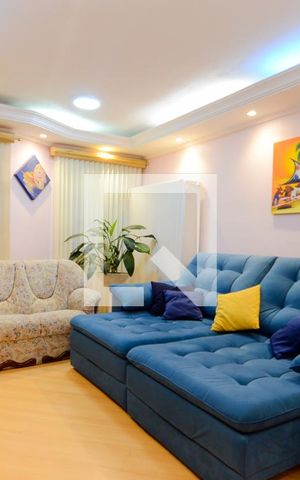 Casa para alugar com 165m², 3 quartos e 2 vagasSala