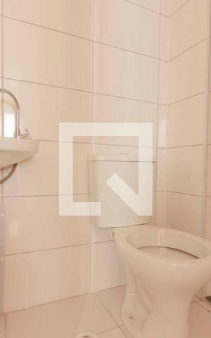 Apartamento à venda com 42m², 2 quartos e sem vaga Apartamento à venda com 42m², 2 quartos e sem vagaBanheiro
