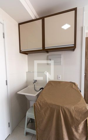 Apartamento à venda com 28m², 1 quarto e sem vagaÁrea de Serviço