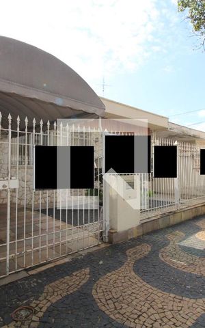 Casa à venda com 190m², 3 quartos e 3 vagasFachada