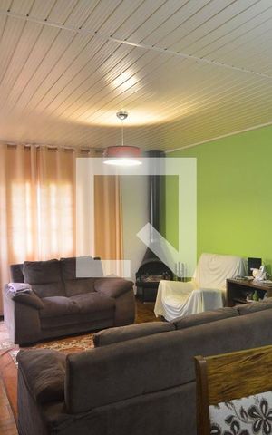 Casa à venda com 151m², 2 quartos e 2 vagasSala