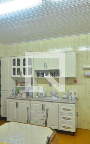 Casa à venda com 151m², 2 quartos e 2 vagasCozinha