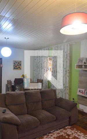 Casa à venda com 151m², 2 quartos e 2 vagasSala