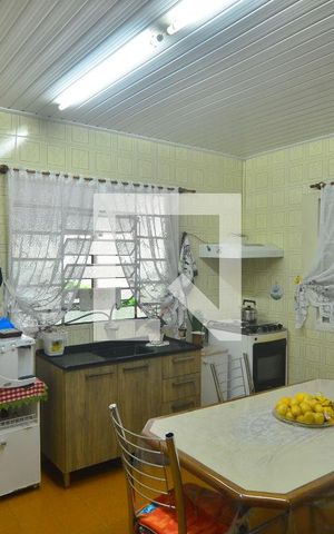 Casa à venda com 151m², 2 quartos e 2 vagasCozinha