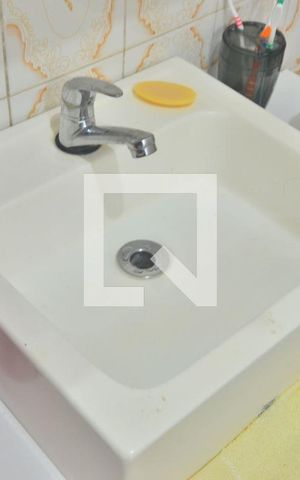 Casa à venda com 151m², 2 quartos e 2 vagasBanheiro
