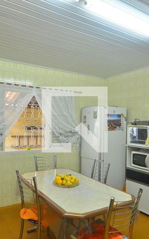 Casa à venda com 151m², 2 quartos e 2 vagasCozinha