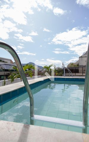 Apartamento à venda com 700m², 4 quartos e 3 vagas Apartamento à venda com 700m², 4 quartos e 3 vagasTerraço - piscina