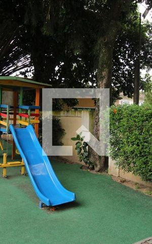 Casa à venda com 90m², 3 quartos e 1 vagaÁrea Comum - Playground