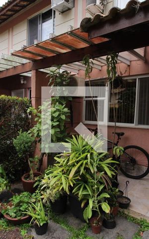 Casa à venda com 90m², 3 quartos e 1 vagaFachada