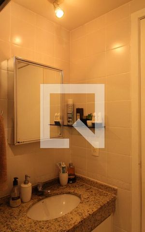 Casa à venda com 90m², 3 quartos e 1 vagaBanheiro - Suíte 1