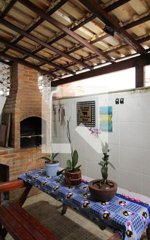 Casa à venda com 90m², 3 quartos e 1 vagaÁrea Gourmet