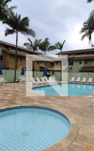 Casa à venda com 90m², 3 quartos e 1 vagaÁrea Comum - Piscina