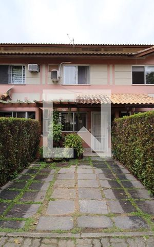 Casa à venda com 90m², 3 quartos e 1 vagaFachada