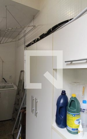 Casa à venda com 90m², 3 quartos e 1 vagaÁrea de Serviço