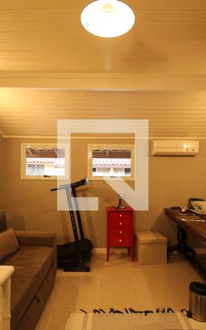 Casa à venda com 90m², 3 quartos e 1 vagaSotão
