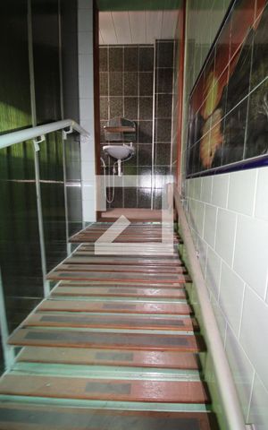 Casa à venda com 213m², 4 quartos e 3 vagasSauna (2º pavimento)