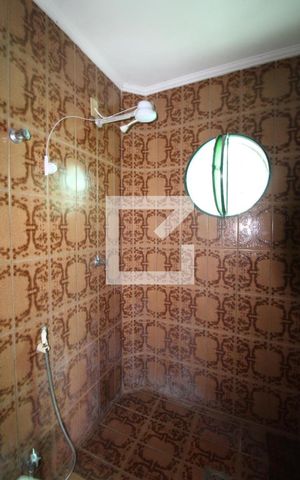 Casa à venda com 213m², 4 quartos e 3 vagasBanheiro da Suíte (térreo)