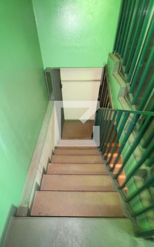 Casa à venda com 213m², 4 quartos e 3 vagasSalão (2º pavimento) - escada