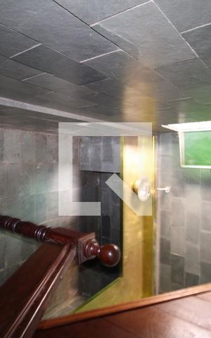 Casa à venda com 213m², 4 quartos e 3 vagasAdega