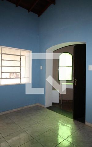 Casa à venda com 213m², 4 quartos e 3 vagasSala
