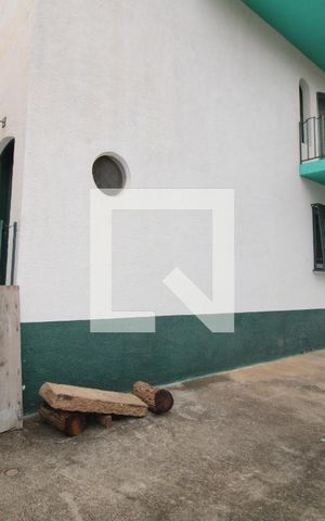 Casa à venda com 213m², 4 quartos e 3 vagasQuintal e garagem