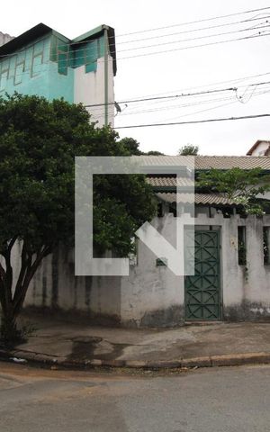 Casa à venda com 213m², 4 quartos e 3 vagasFachada