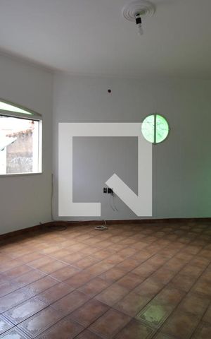 Casa à venda com 213m², 4 quartos e 3 vagasQuarto Suíte (1º pavimento)