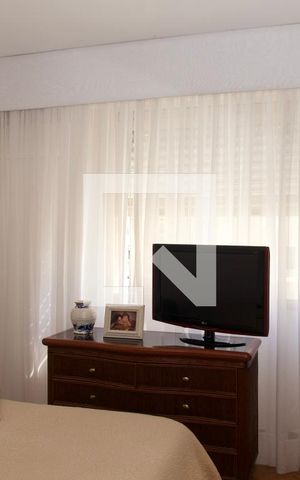 Apartamento para alugar com 191m², 3 quartos e 2 vagas Apartamento para alugar com 191m², 3 quartos e 2 vagasSuíte