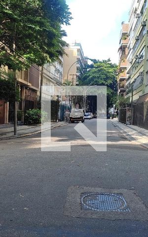 Apartamento para alugar com 191m², 3 quartos e 2 vagas Apartamento para alugar com 191m², 3 quartos e 2 vagasVista da Rua