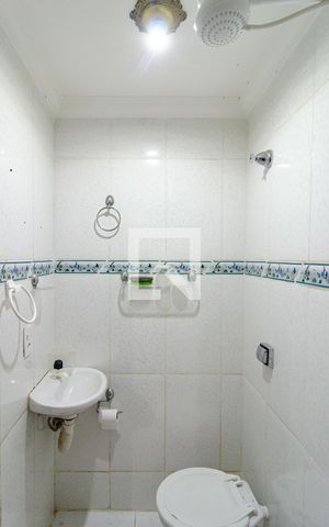 Studio à venda com 23m², 1 quarto e sem vaga Studio à venda com 23m², 1 quarto e sem vagaBanheiro Social