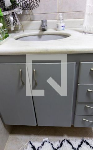 Apartamento à venda com 72m², 2 quartos e 1 vaga Apartamento à venda com 72m², 2 quartos e 1 vagaBanheiro