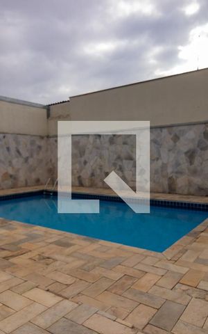Apartamento à venda com 72m², 2 quartos e 1 vaga Apartamento à venda com 72m², 2 quartos e 1 vagaÁrea comum - Piscina